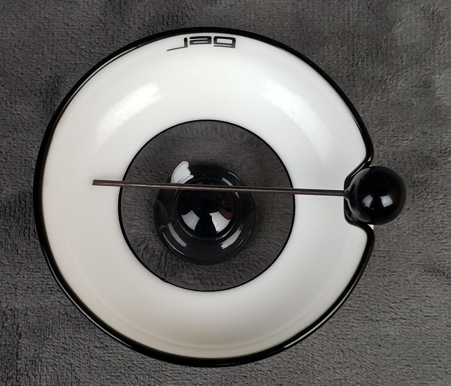 Jag Art Deco Dish and Dabber (1)