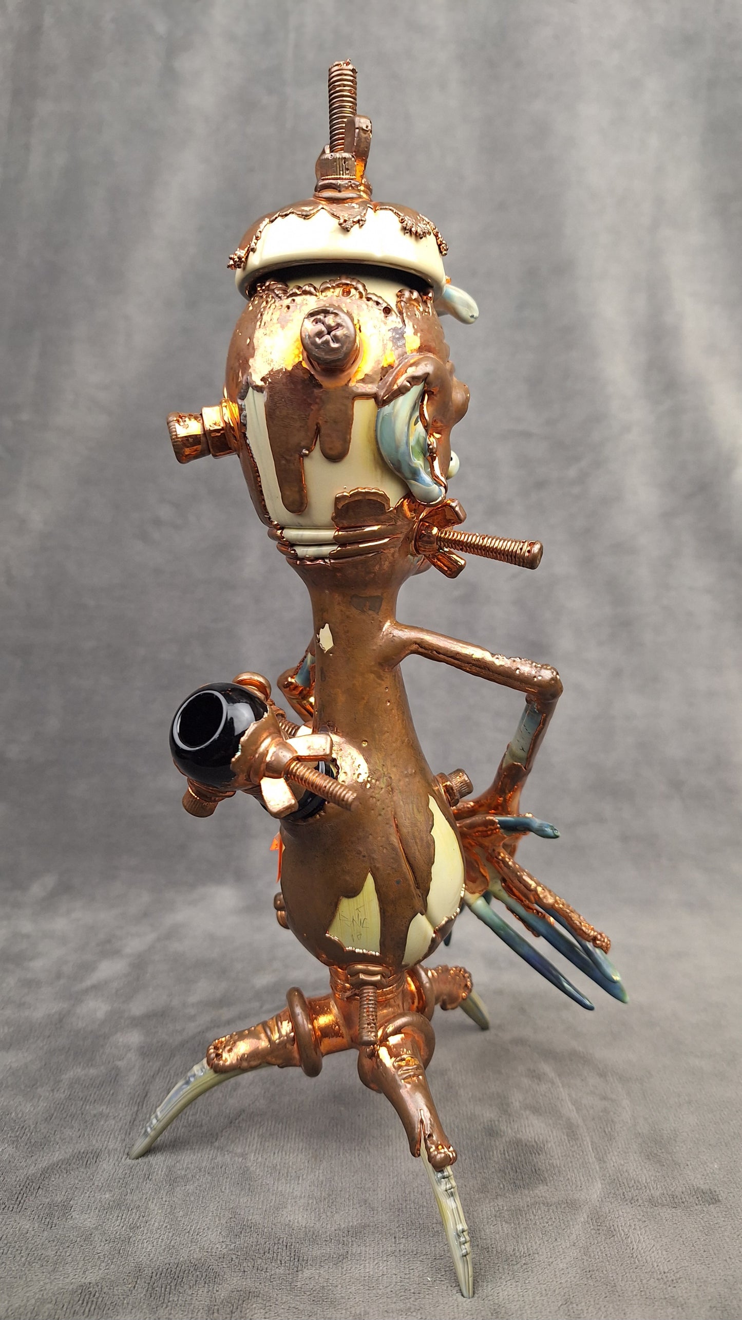 SNIC Mr. Hand "Tri-pod Legs"