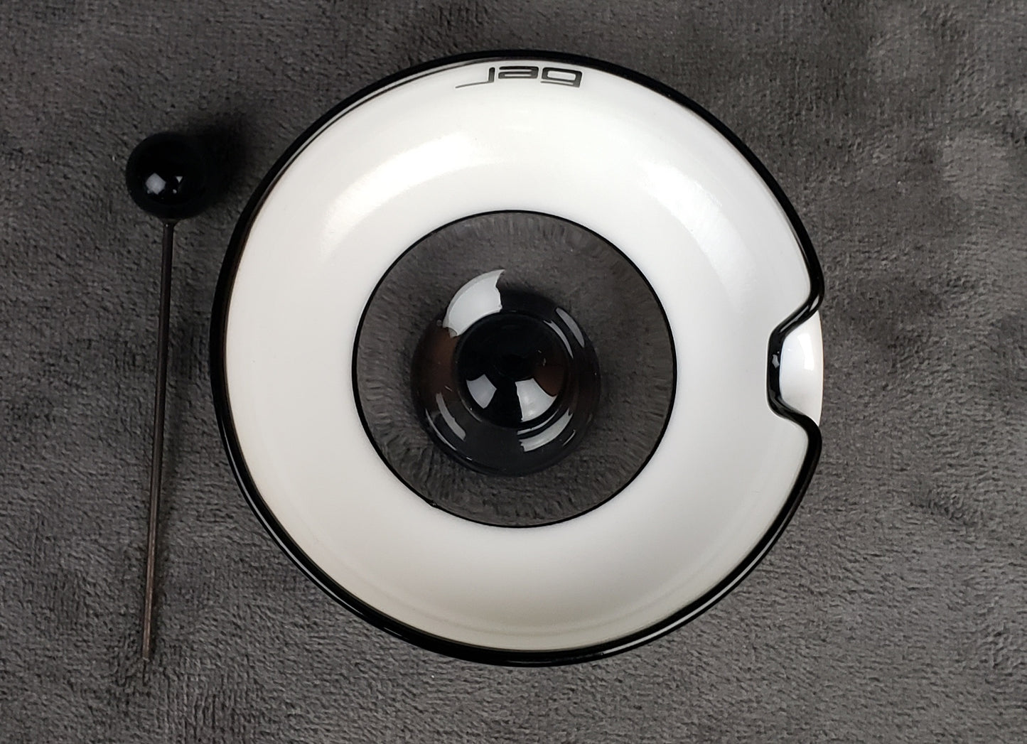 Jag Art Deco Dish and Dabber (1)