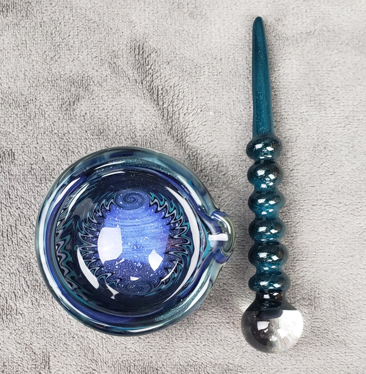 Cowboy Dish With Dabber (2 of 2)
