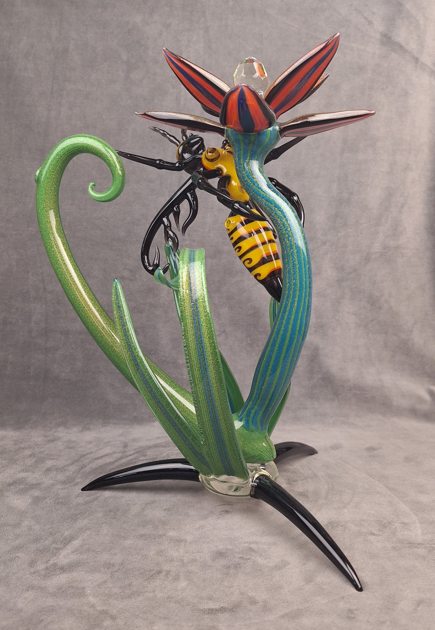 Bee & Flower Darby Banjo Collab