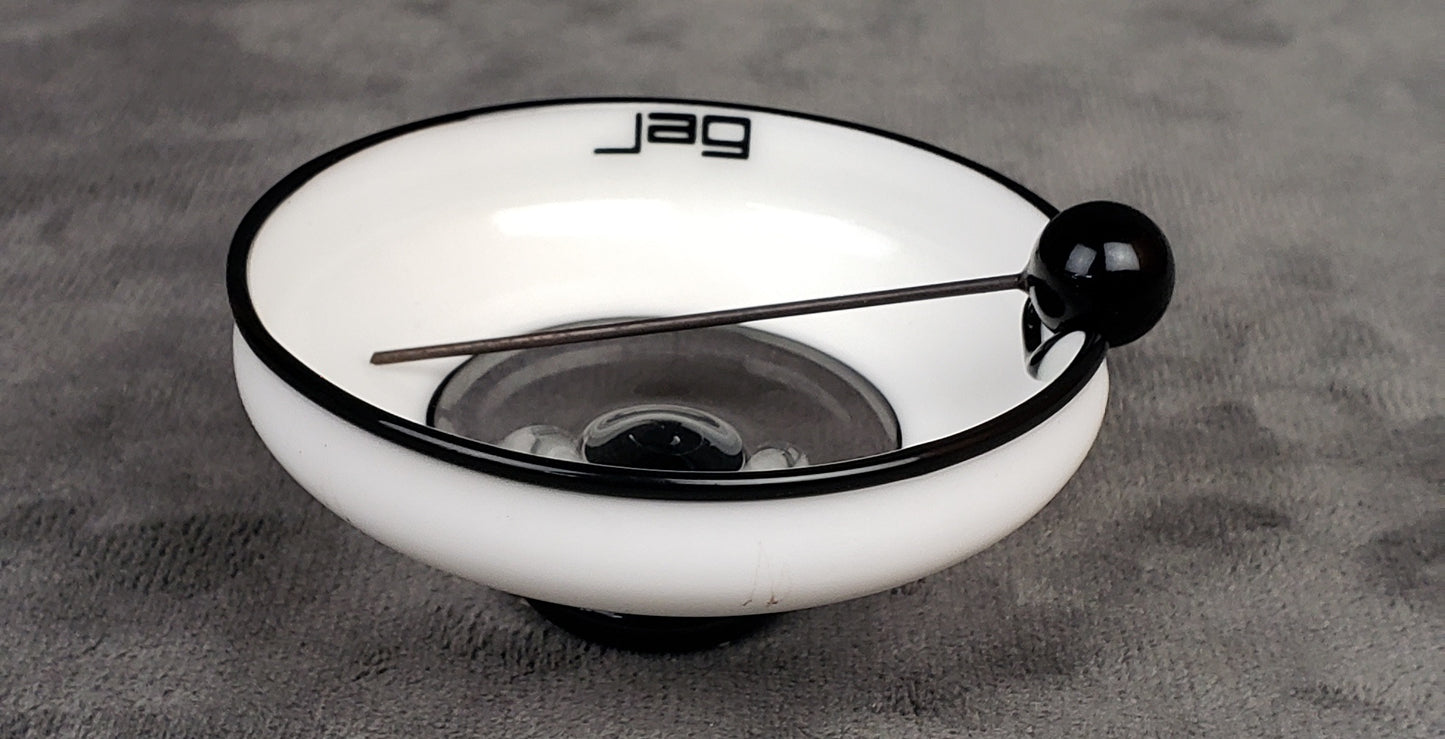 Jag Art Deco Dish and Dabber (1)
