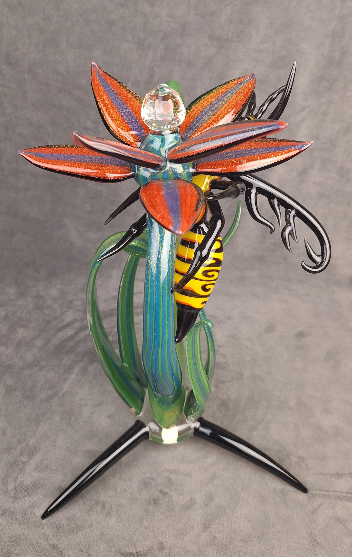 Bee & Flower Darby Banjo Collab