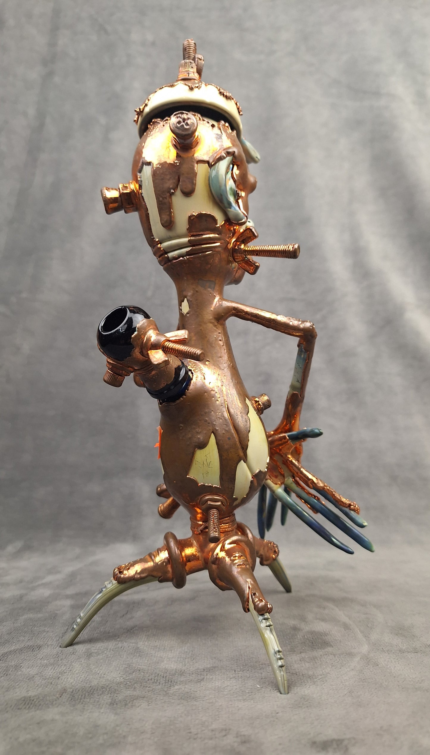 SNIC Mr. Hand "Tri-pod Legs"