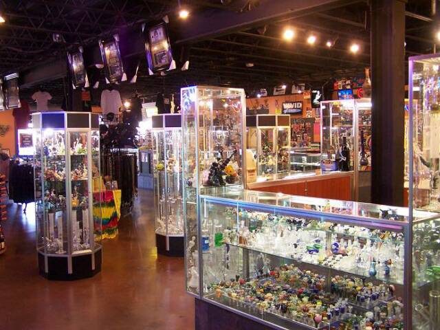 Puff n Stuff interior